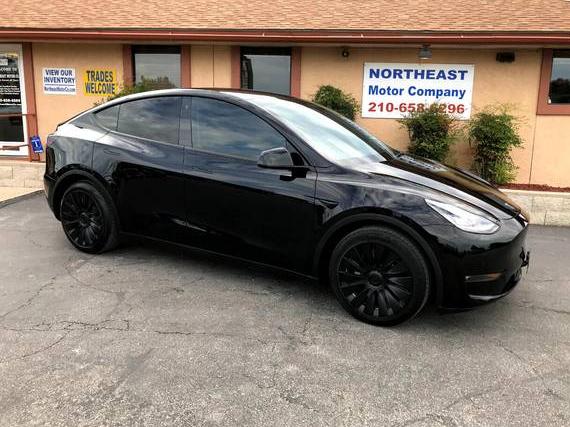 TESLA MODEL Y 2021 5YJYGAEE3MF134971 image